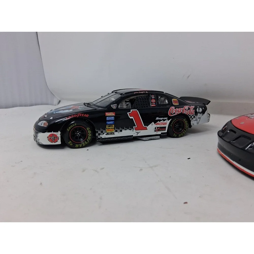 1:24 Action Dale Earnhardt/Coca Cola 1998 Monte Carlo + 1997 Gargoyles Pontiac H